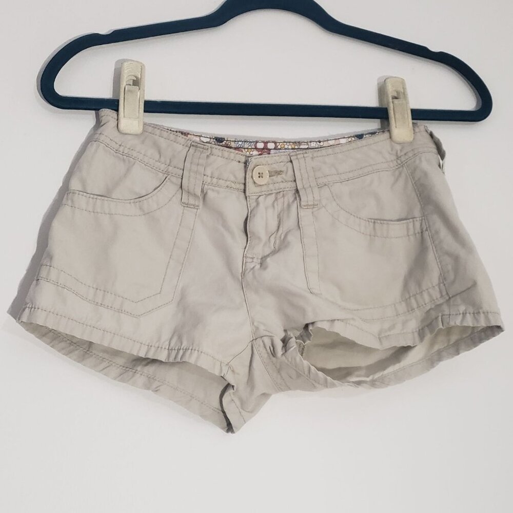 Y2K LEI Junior Mico Mini Khaki Booty Shorts Size 0 Preppy Streetwear Summer